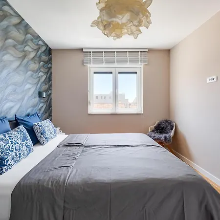 アパート Spacious Two Bedroom With Roof Terrace, Borik