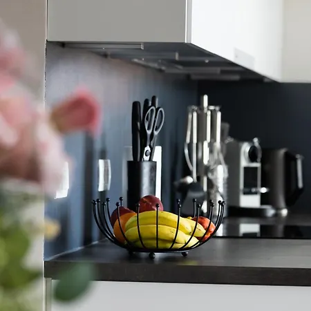 Spacious Two Bedroom With Roof Terrace, Borik *