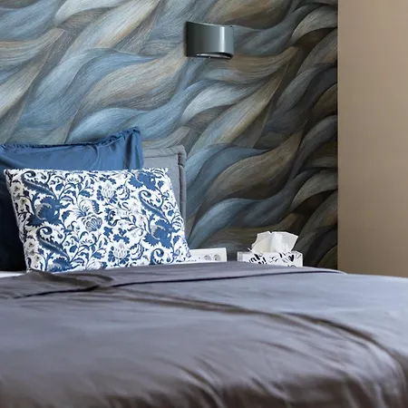 Spacious Two Bedroom With Roof Terrace, Borik Zadar