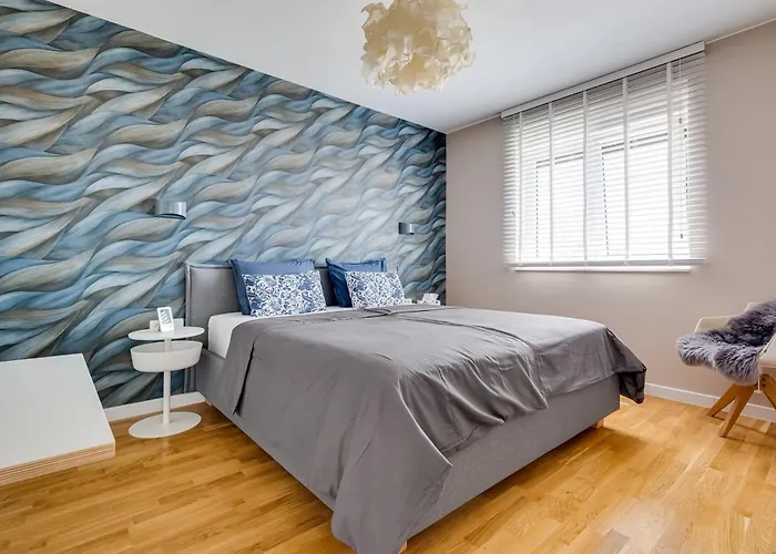 Spacious Two Bedroom With Roof Terrace, Borik *